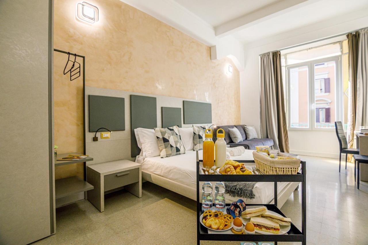 Erreggi Luxury Rooms Рим Екстер'єр фото